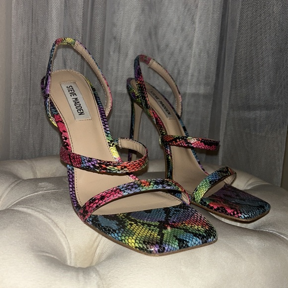 Steve Madden Mutlicolor Heel - Picture 3 of 3